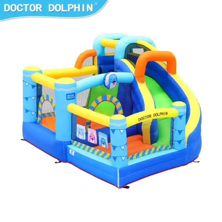 מתנפח בית קופצני צבעוני עם מגלשה ופתח כניסה, Doctor Dolphin | yrz