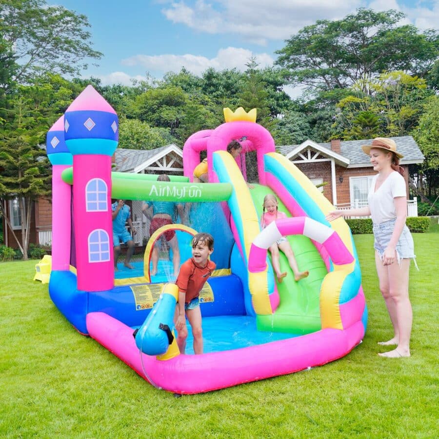 מתנפח מים גדול טירת הנסיכות הקסומה W83002 מבית Air My Fun